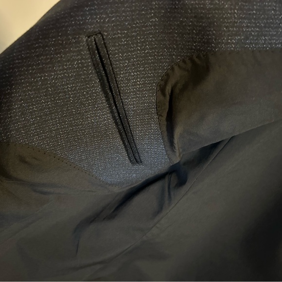 Brand new Zara Suit (blazer and matching pants) - Picture 8 of 10